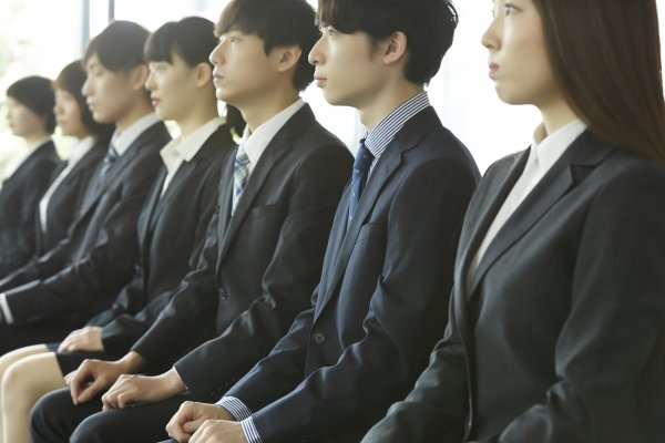 世代間の「接しづらさ」を乗り越えて、厳しい時流に負けない組織を生み出す！今の時代の新人･若手育成のポイント研修とは